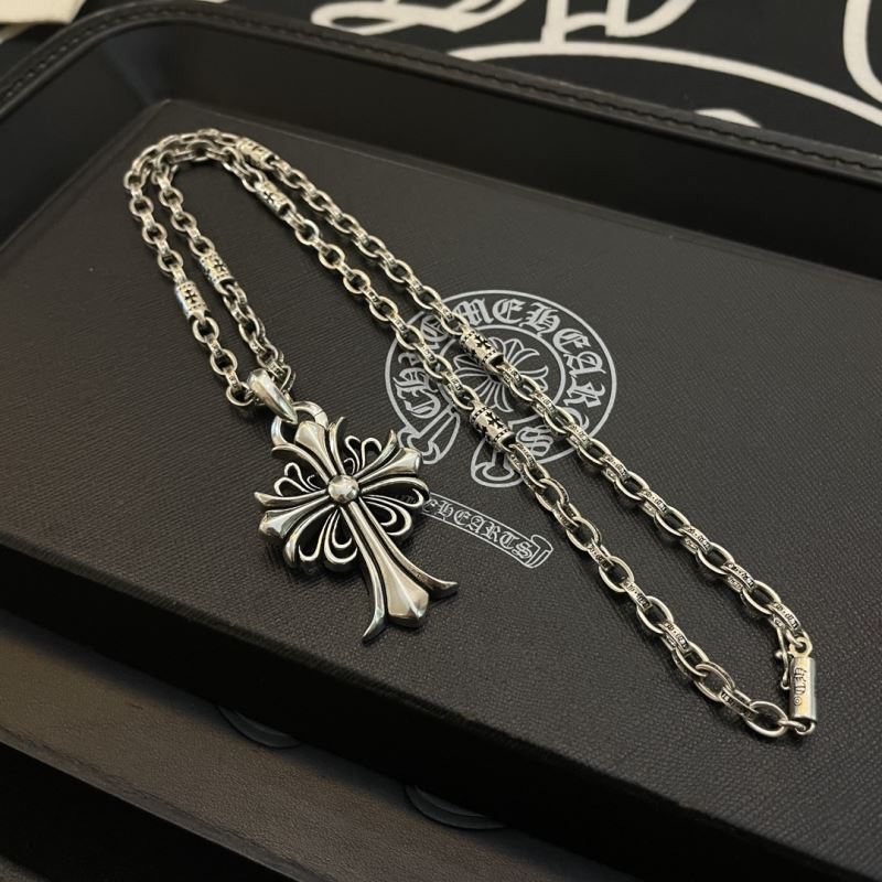 Ch*0me He**ts necklaces